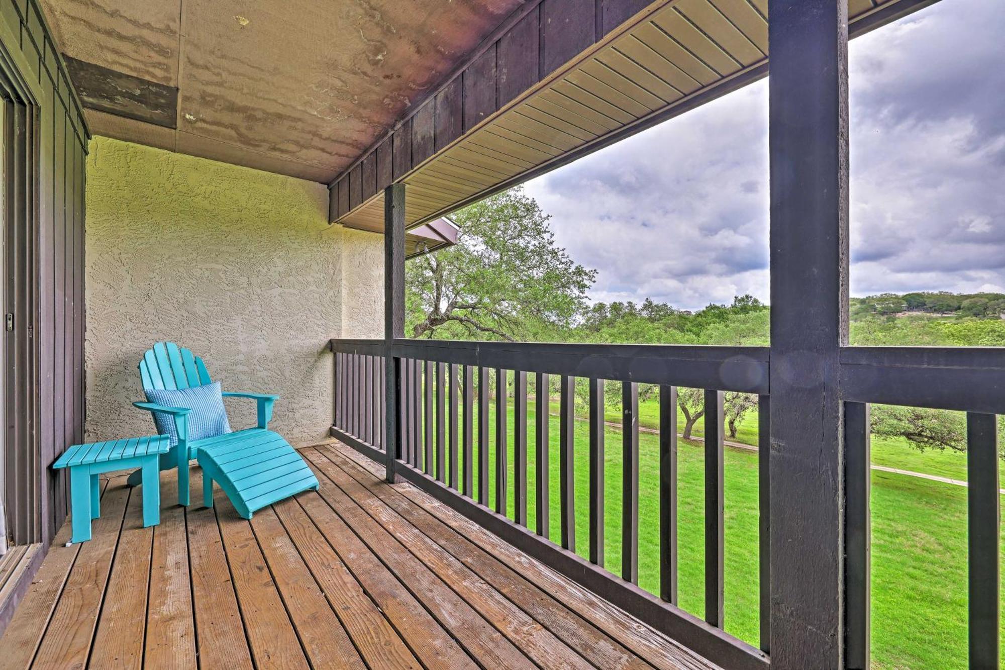 Modern Lakeside Golf Course Retreat With Deck! Canyon Lake Exteriér fotografie